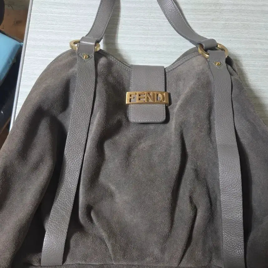 [BUNJANG] Fendi Suede Shoulder Bag / 펜디 가방