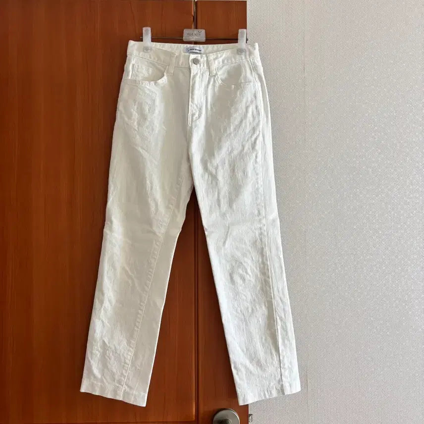 [BUNJANG] Three Quarter White Pants / 쓰리쿼터 화이트바지 화이트팬츠