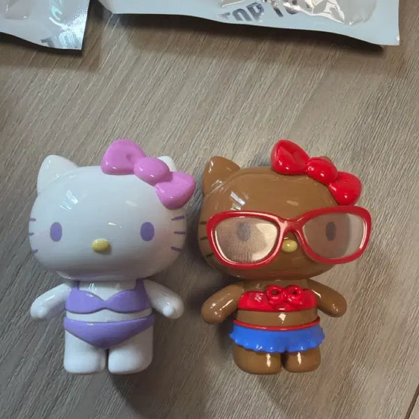 [BUNJANG] TopToy Hello Kitty Swimsuit Party Figures Bundle Set / 탑토이 헬로키티 수영복파티 피규어(일괄)