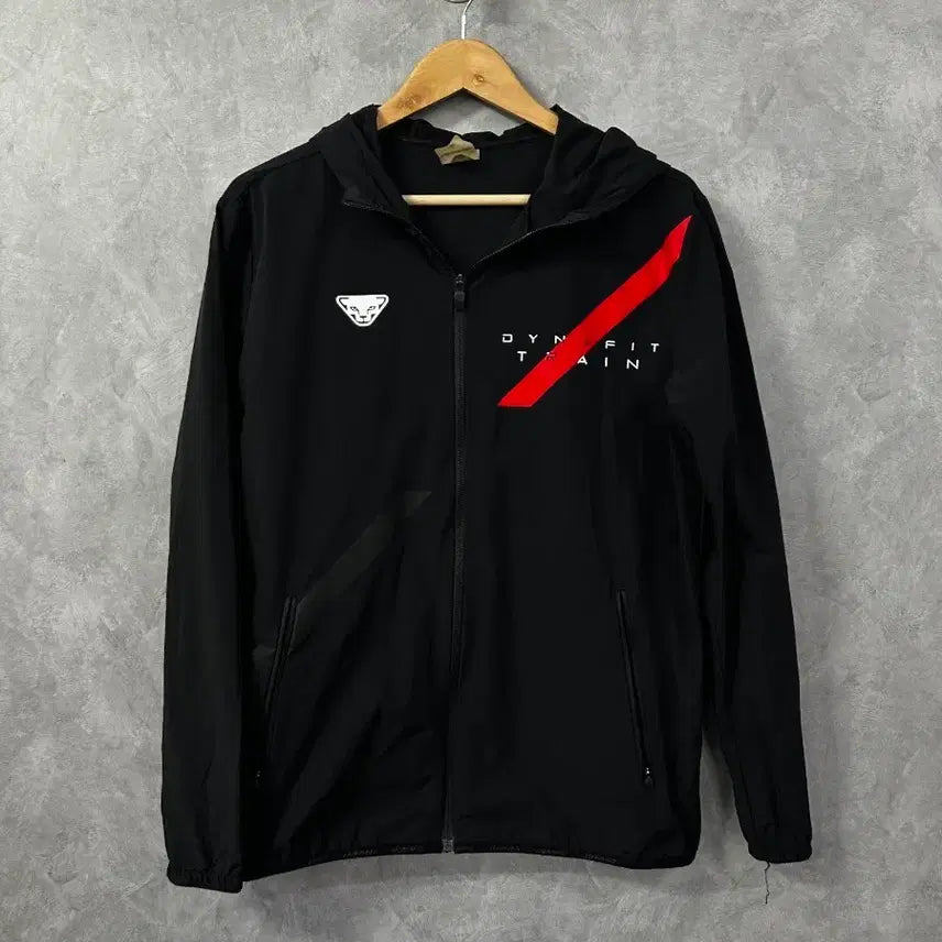[BUNJANG] Dynafit Hooded Windbreaker Jacket Black L / 다이나핏 바람막이 후드 자켓 블랙 L