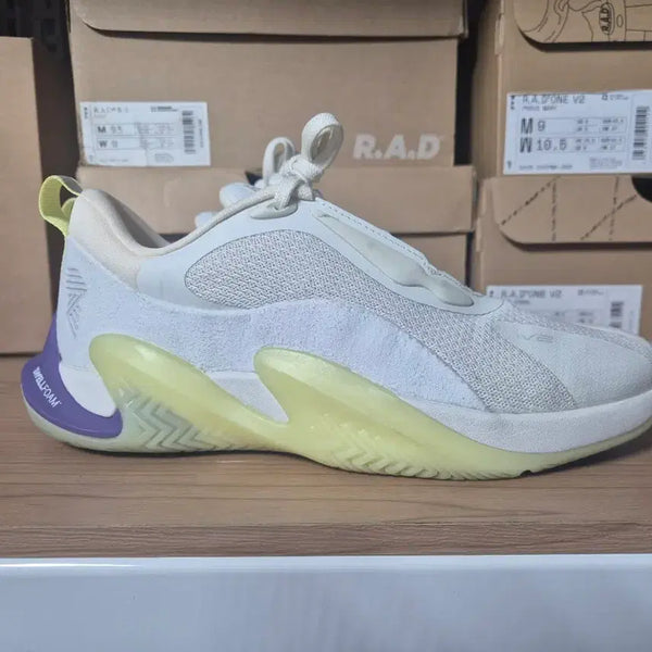 [BUNJANG] R.A.D ONE V2 Sunny Lime Shoes / [235] R.A.D ONE V2 SUNNY LIME 라드 원 써니 라임