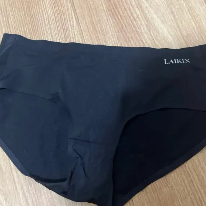 [BUNJANG] Laikin Seamless Panties (Used) / 라이킨 심리스 팬티 (중고)