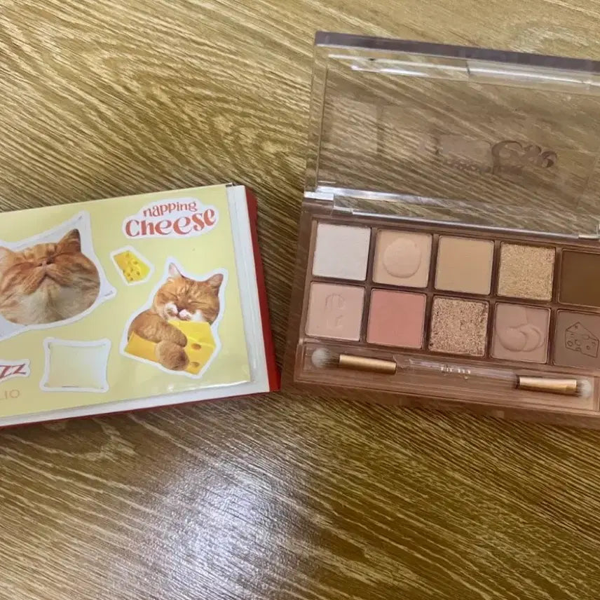 [BUNJANG] CLIO Sleepy Cheese Eyeshadow Palette / 클리오 낮잠자는치즈 섀도우 팔레트