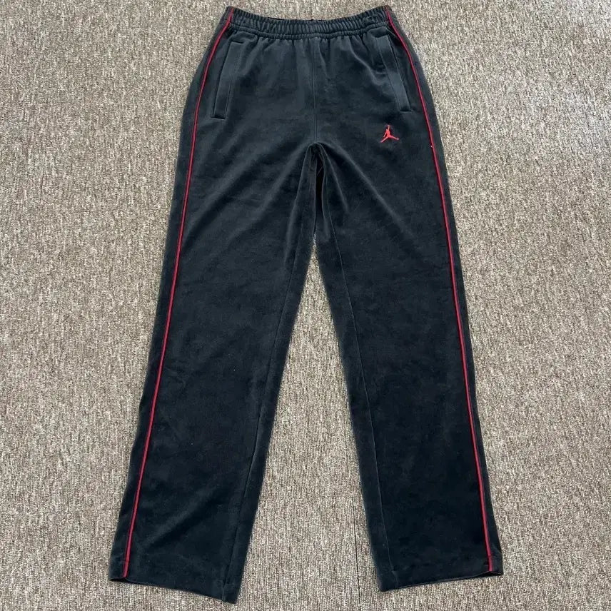 [BUNJANG] Jordan Velvet Training Pants Black S / 조던 벨벳 트레이닝 팬츠 블랙 S