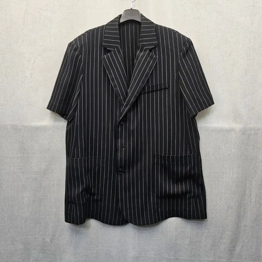 [BUNJANG] Theilma Striped Short-Sleeve Jacket / 더일마 스트라이프 반팔 자켓.498