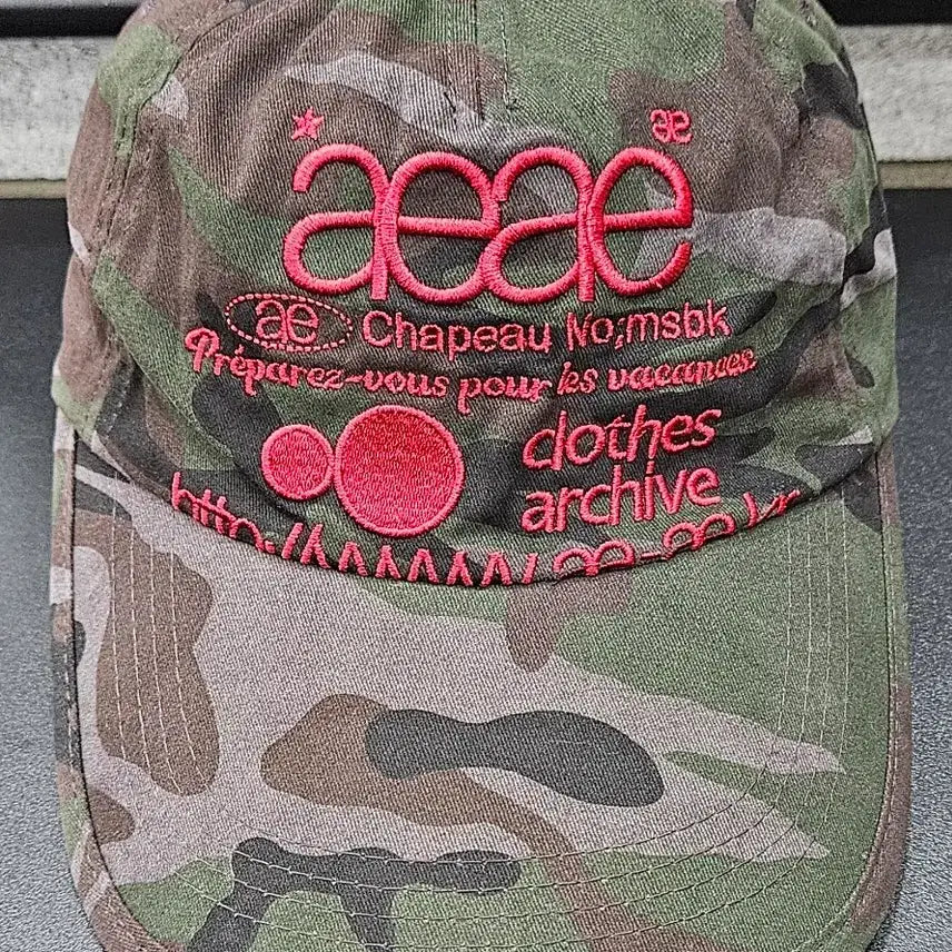 [BUNJANG] aeae WEB LOGO CAMO 5-Panel Cap (Red Embroidery) / aeae 에이이에이이 웹 로고 카모 5패널 캡 모자 볼캡 (레드 자수)