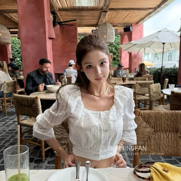 [BUNJANG] Frill Punching Blouse / 프릴펀칭 블라우스