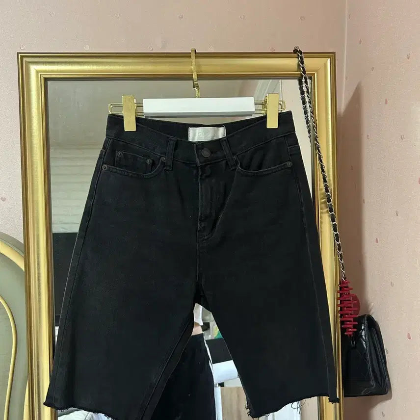 [BUNJANG] Gogirl 5-Part Denim Shorts Black / 고걸 5부 청반바지 흑청 1사이즈