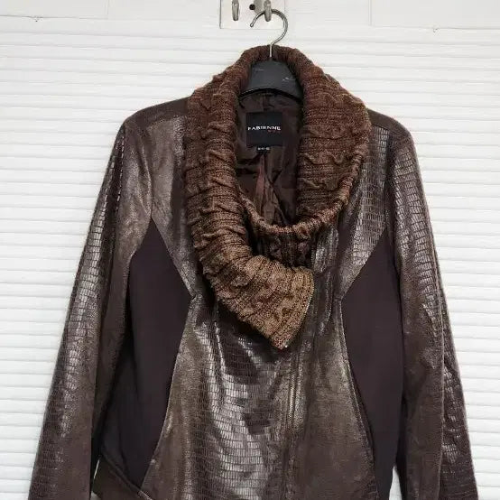[BUNJANG] Fabienne Zip-Up Brown Neck Knit Jacket / 파비안느 짚업 브라운 넥니트자켓66