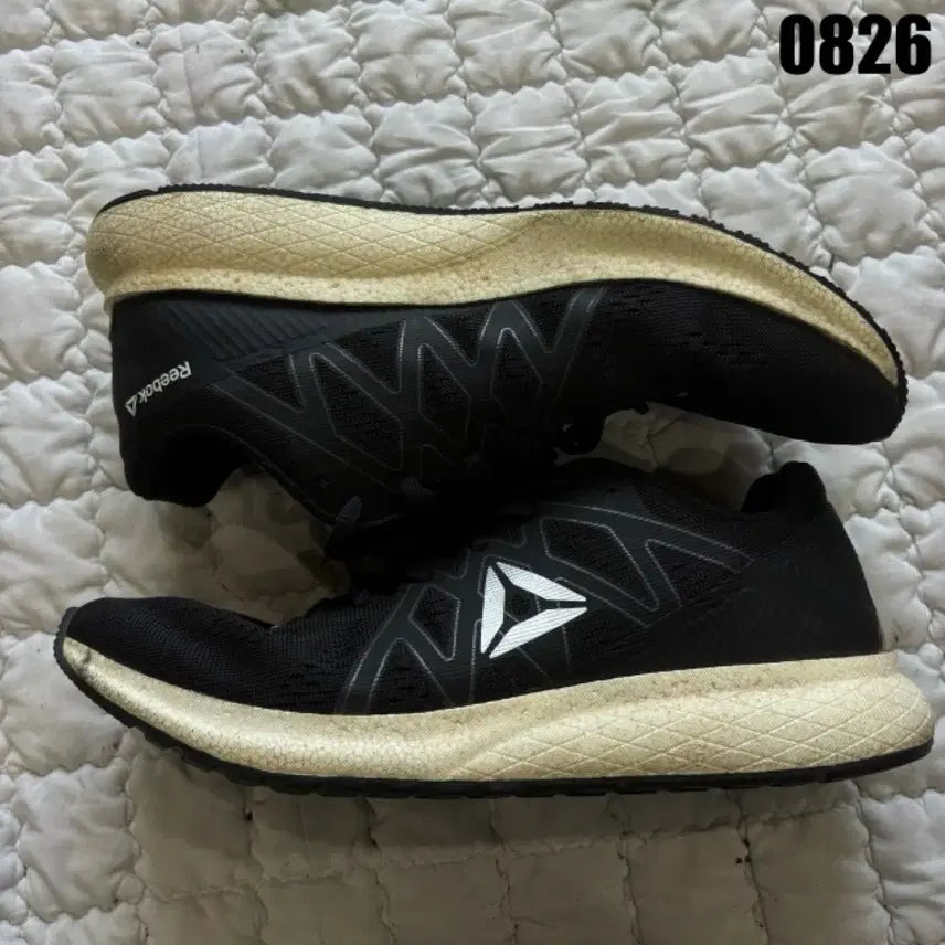 [BUNJANG] Reebok Running Shoes Black Size 275 / 리복 운동화 블랙 275