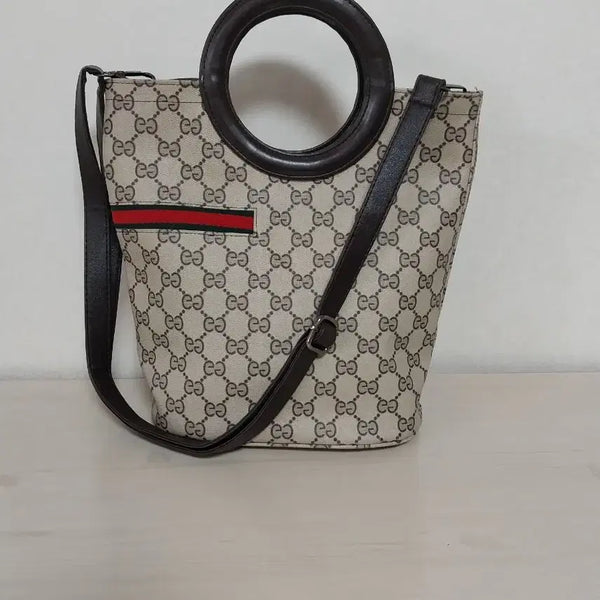 [BUNJANG] Ring Handle Tote Shoulder Bag / 링 핸들 토트 겸 숄더백