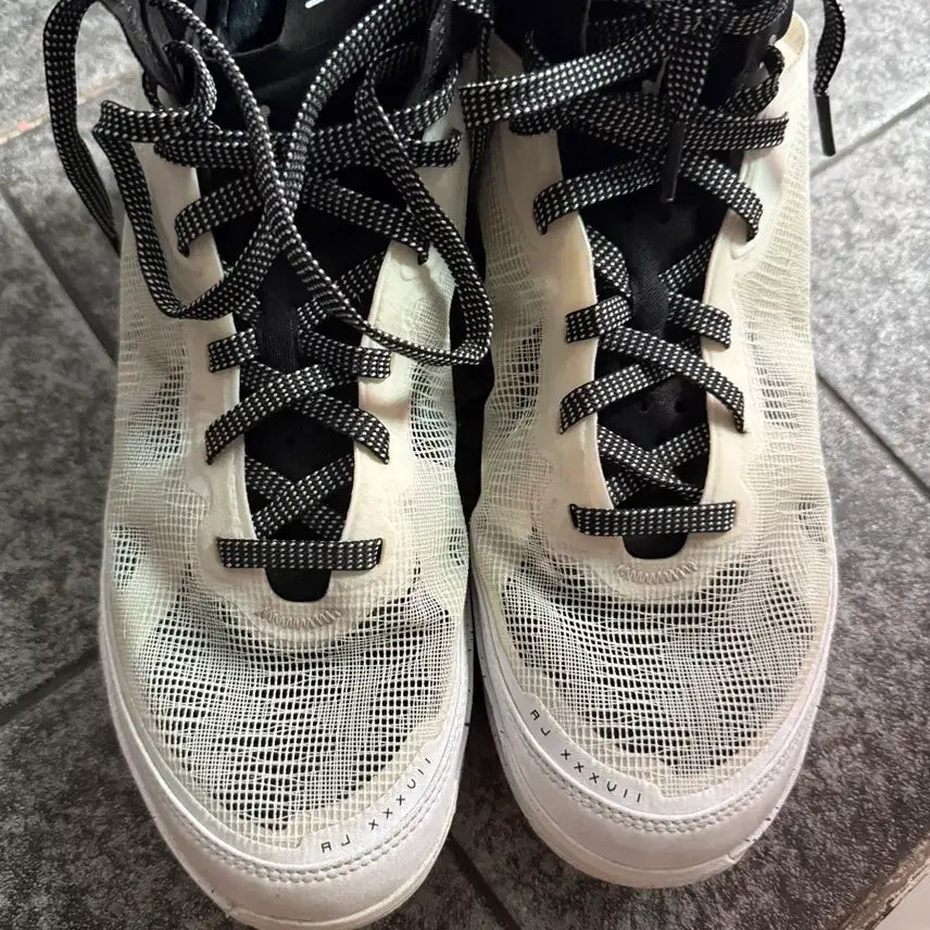 [BUNJANG] Basketball Shoes Size 285 / 농구화 285