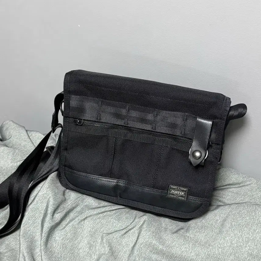 [BUNJANG] Porter Heat Shoulder Bag Messenger Bag S / 포터 히트 숄더백 메신저백 S