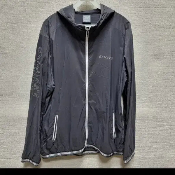[BUNJANG] Discovery Expedition Men's Windbreaker Jacket / v125 디스커버리 남성 바람막이 점퍼