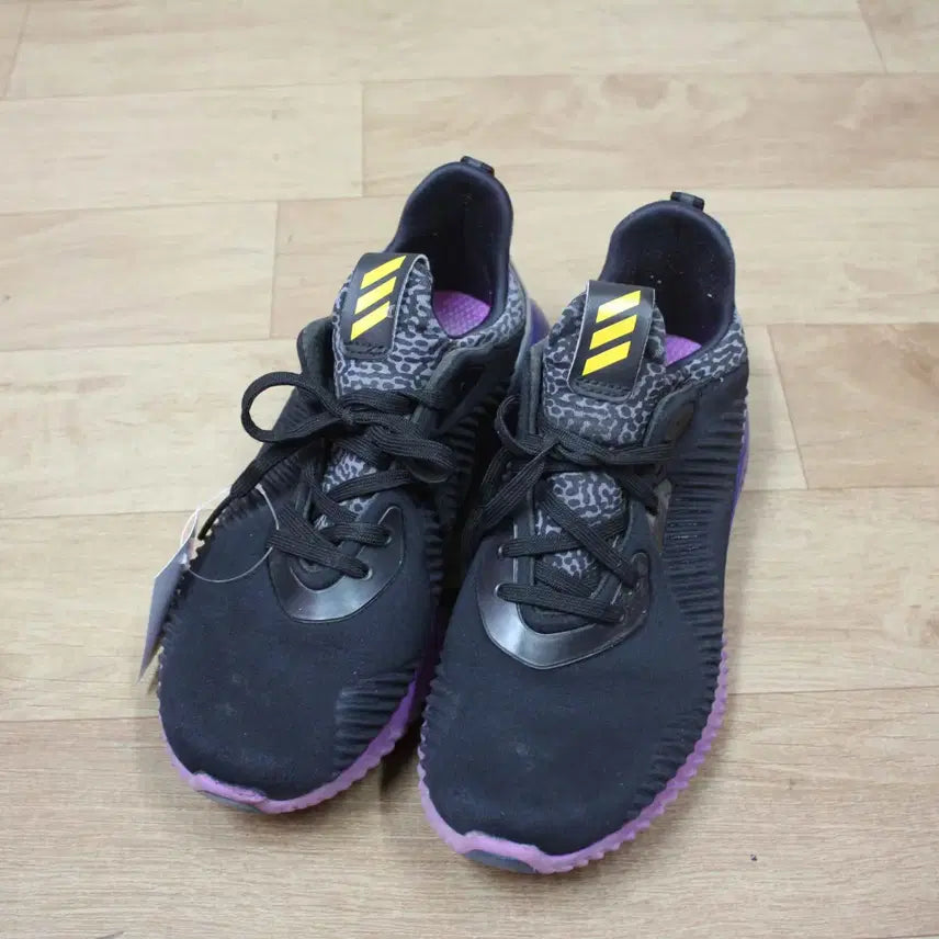 [BUNJANG] Adidas Women's Sneakers 235 / S-2334/아디다스 정품 여성용 운동화 235