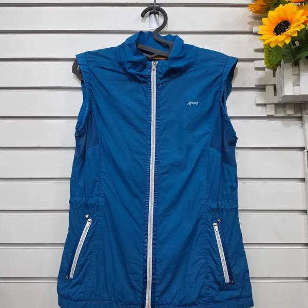 [BUNJANG] Louis Castel Women's Lightweight Golf Vest Blue / #여성의류루이까스텔의 매력적인 블루 색상 여성 경량 골프 조끼