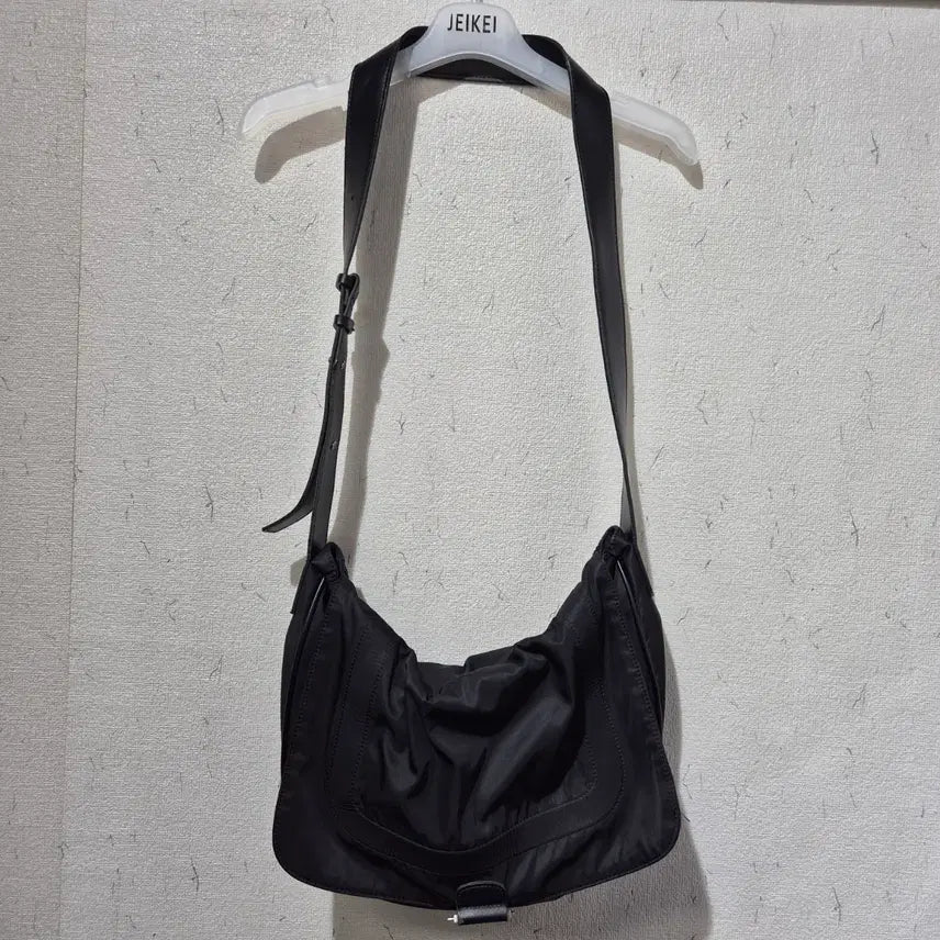 [BUNJANG] Matinkim Black Bag / 마뗑킴 블랙 가방