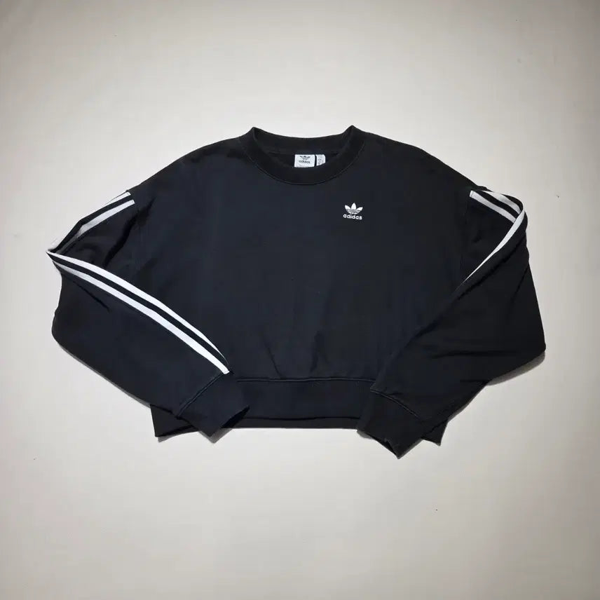 [BUNJANG] Adidas Cropped Sweatshirt / 아디다스 크롭 맨투맨