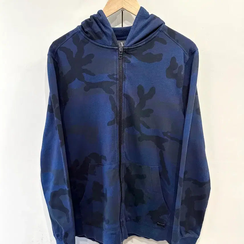 [BUNJANG] Armani Exchange Camo Print Zip-Up Hoodie / 아르마니 익스체인지 카모 프린팅 후드집업