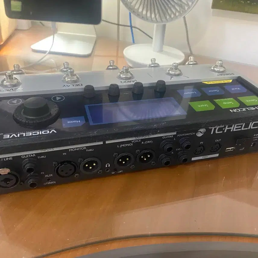 [BUNJANG] TC Helicon VoiceLive 3 Effects Processor / TC헬리콘 보이스라이브3 이펙터