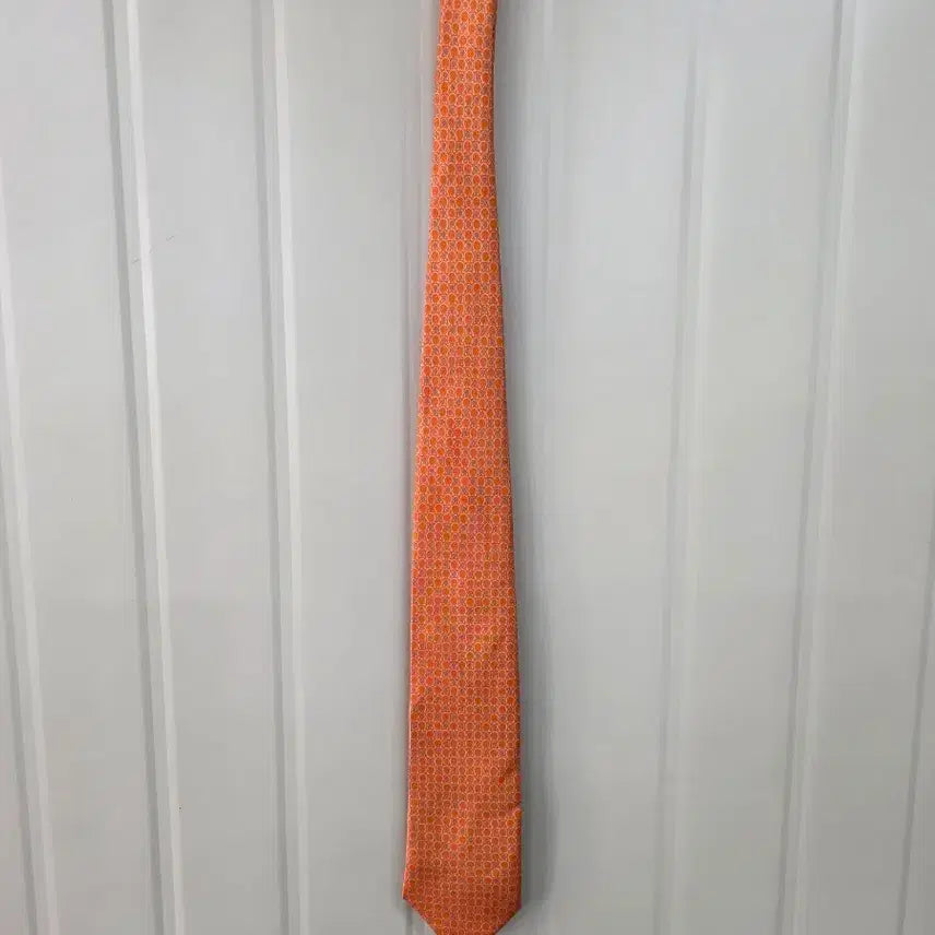 [BUNJANG] Salvatore Ferragamo Orange Pattern 100% Silk Necktie / 살바토레 페라가모 오렌지 패턴 실크 넥타이