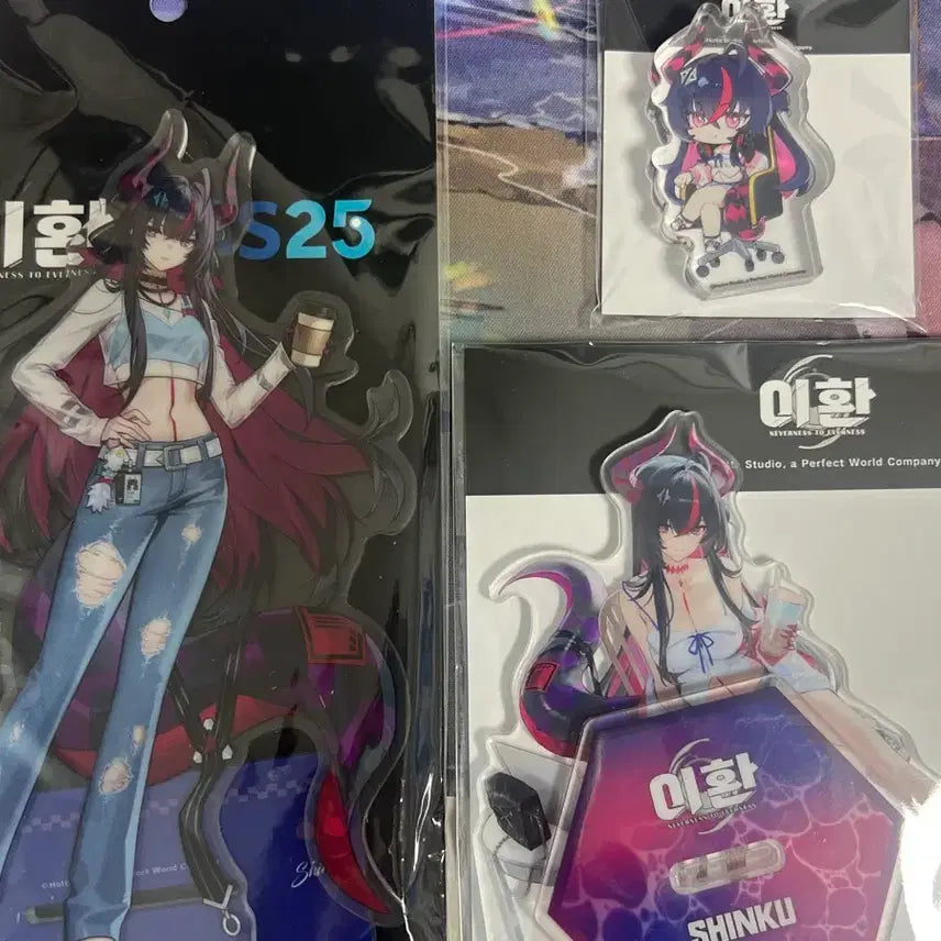 [BUNJANG] Lee Hwan Shin Ku Acrylic Stand & Corotto Bundle Set / 이환 신쿠 굿즈 일괄 (gs25 아크릴스탠드, PC방캉스 아크릴스탠드 & 코롯토)