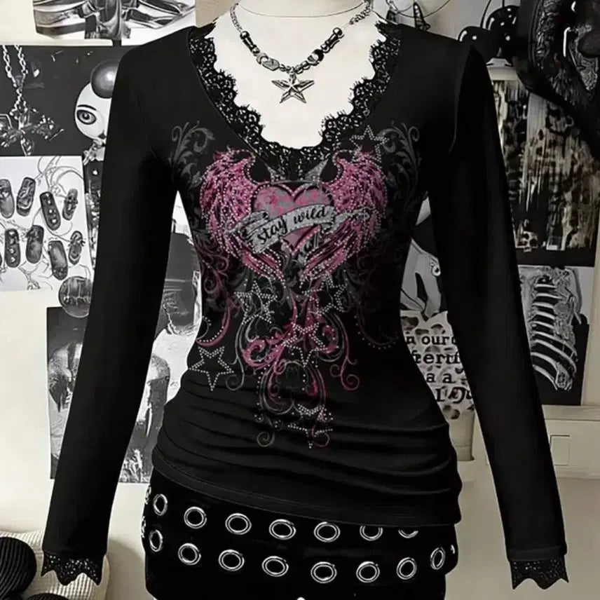 [BUNJANG] Lace Heart Devil Printing T-Shirt / 레이스 하트 데빌 프린팅 티셔츠 캐주얼브이넥긴팔빈티지y2k그런지서브컬쳐하라주쿠