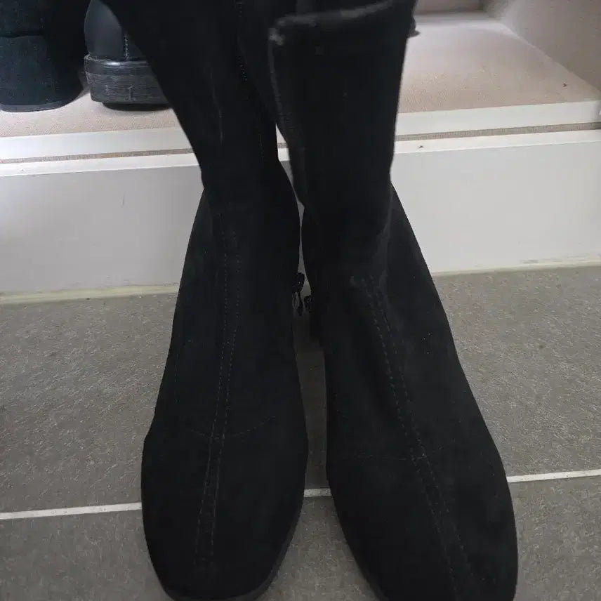 [BUNJANG] Black Suede Ankle Boots / 새상품)검정 스웨이드 부츠
