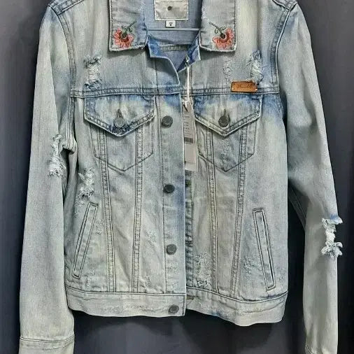 [BUNJANG] Thursday Island Flower Embroidered Denim Jacket / 써스데이 아일랜드(Thursday Island)플라워 자수 데님 자켓