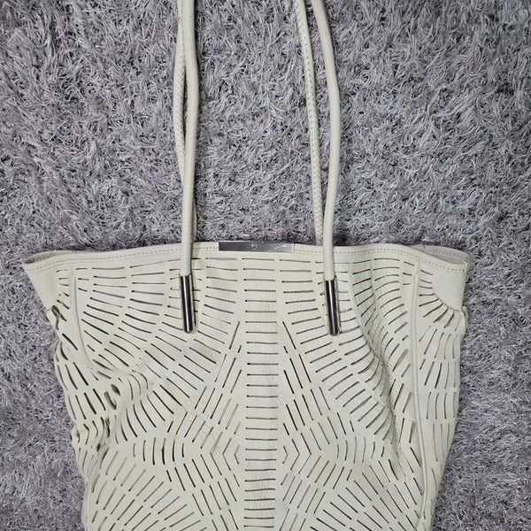 [BUNJANG] Alexander McQueen Laser Cut Leather Shoulder Bag / 알렉산더 맥퀸 레이저 컷 레더 숄더백