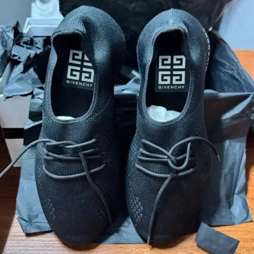 [BUNJANG] Givenchy Sneakers / 지방시