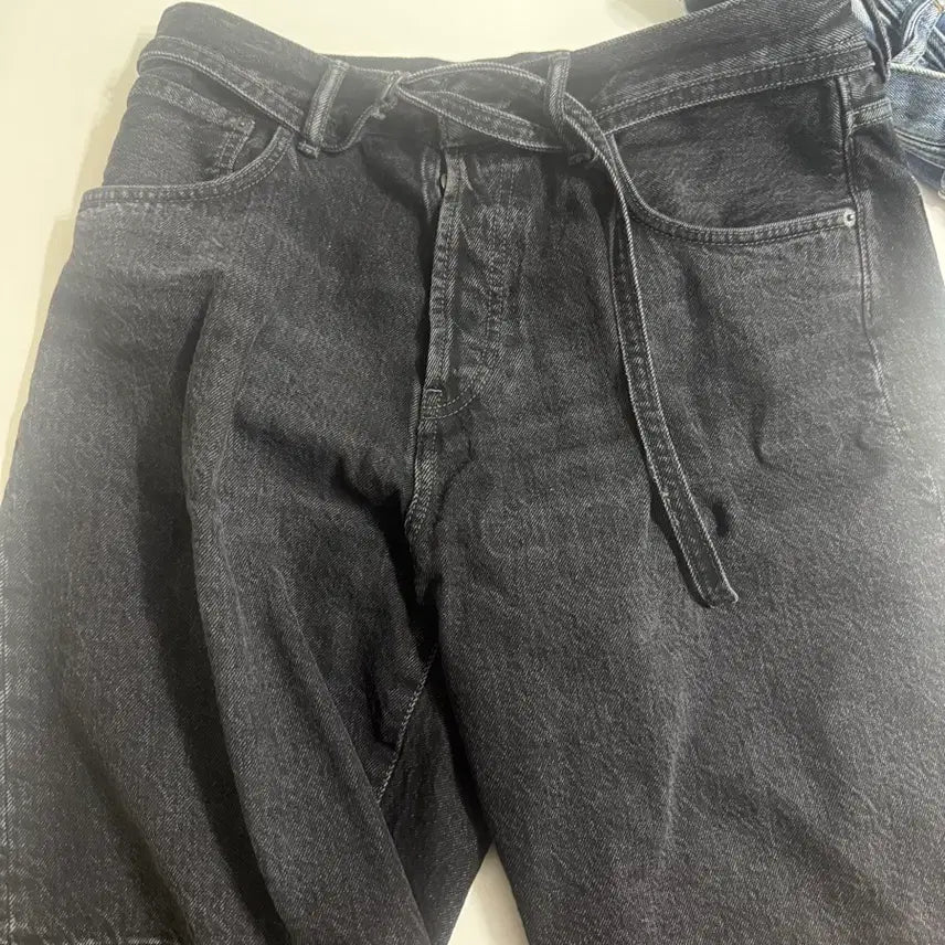 [BUNJANG] Acne Studios Bermuda Shorts Black / (31)아크네 스튜디오 버뮤다 쇼츠 블랙