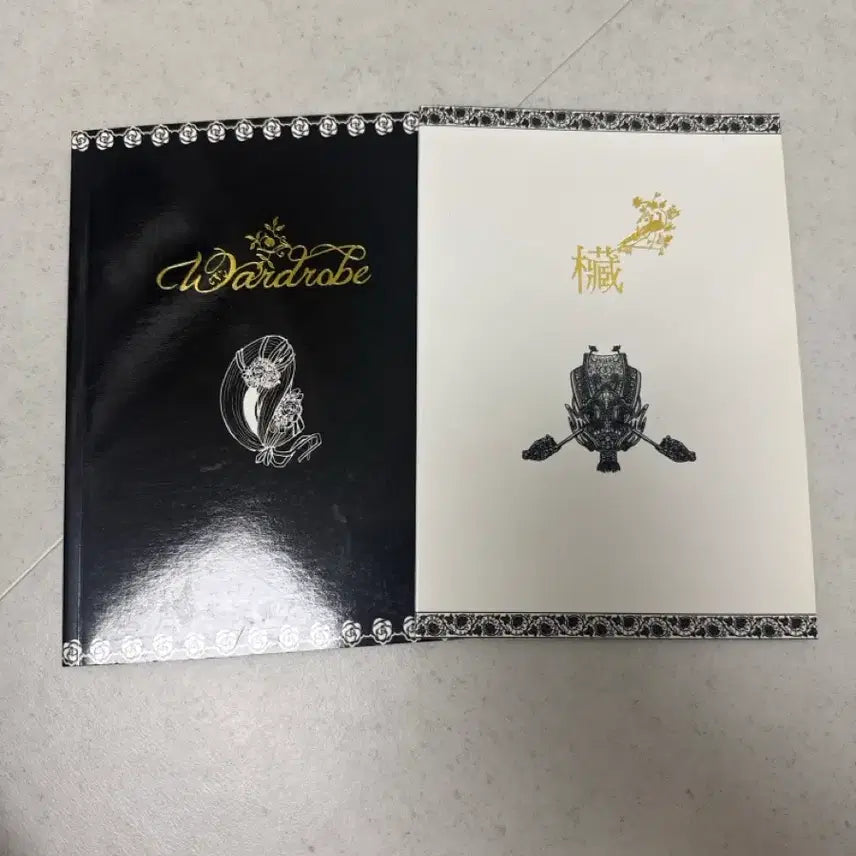 [BUNJANG] Rivets' Fanbook and Prop Book Bundle Set / 리벳님 회지 소품집 일괄