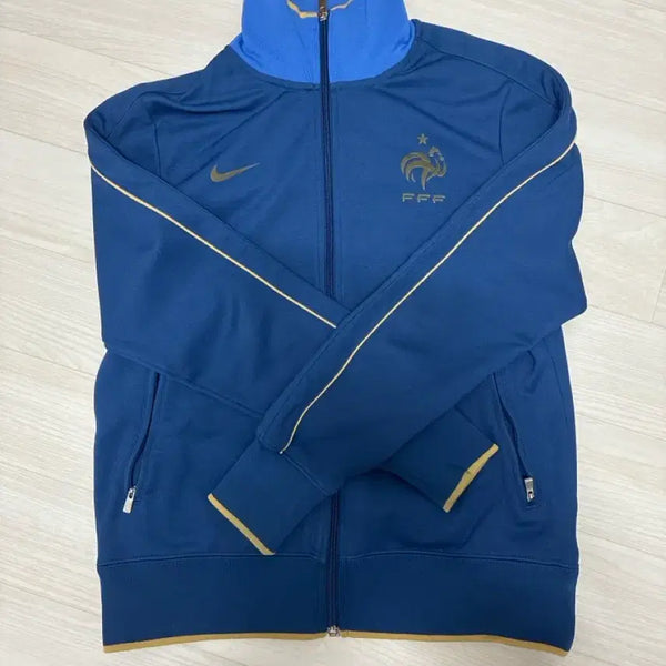 [BUNJANG] Vintage Football Tracksuit Tops & Jerseys Bundle / 빈티지 축구 유니폼, 트랙탑 팝니다