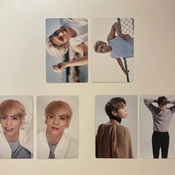 [BUNJANG] SHINee Jonghyun Season's Greetings Photocard Set / 샤이니 종현 시그 포카 (2장 set)