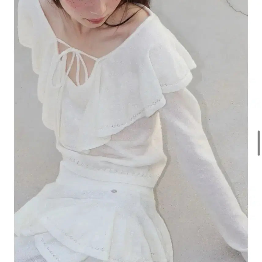 [BUNJANG] Ronron Ruffle Blouse Knit Frill / [새상품] 정가 99,000원! 론론 러플 블라우스 니트 프릴