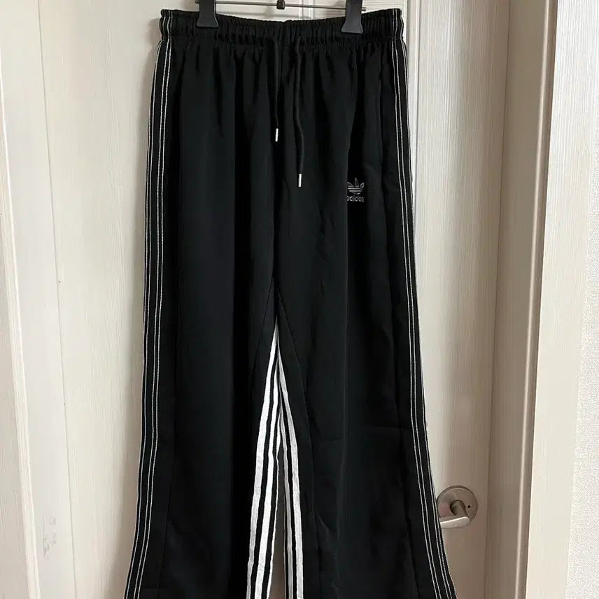 [BUNJANG] Wide Leg Pants Black Stitch / 와이드팬츠 아디블랙스티치