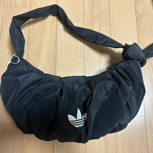 [BUNJANG] Adidas Croissant Mini Bag / 아디다스 크루아상 미니