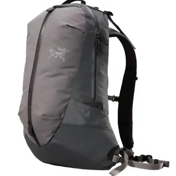 [BUNJANG] Arc'teryx Arro 22 Cloud Backpack (New Model) / 아크테릭스 아로22 클라우드 신형