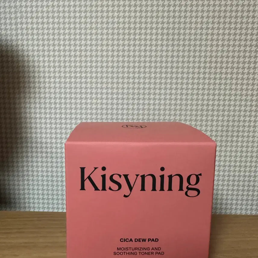 [BUNJANG] Kissing Cica Dew Pad (Sealed) / [미개봉새상품] 키시닝 시카 듀 패드