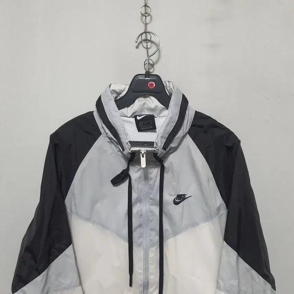 [BUNJANG] Nike Men's Spring/Fall Windbreaker Jacket L / 1401) 나이키 남성 춘추 바람막이 L