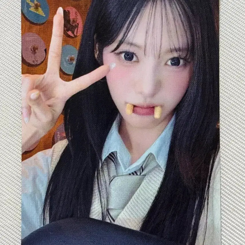 [BUNJANG] Lysnne Pluschat Saeukkang Photocard / 리센느 리브 플러스챗 새우깡 미공포 포카 포토카드