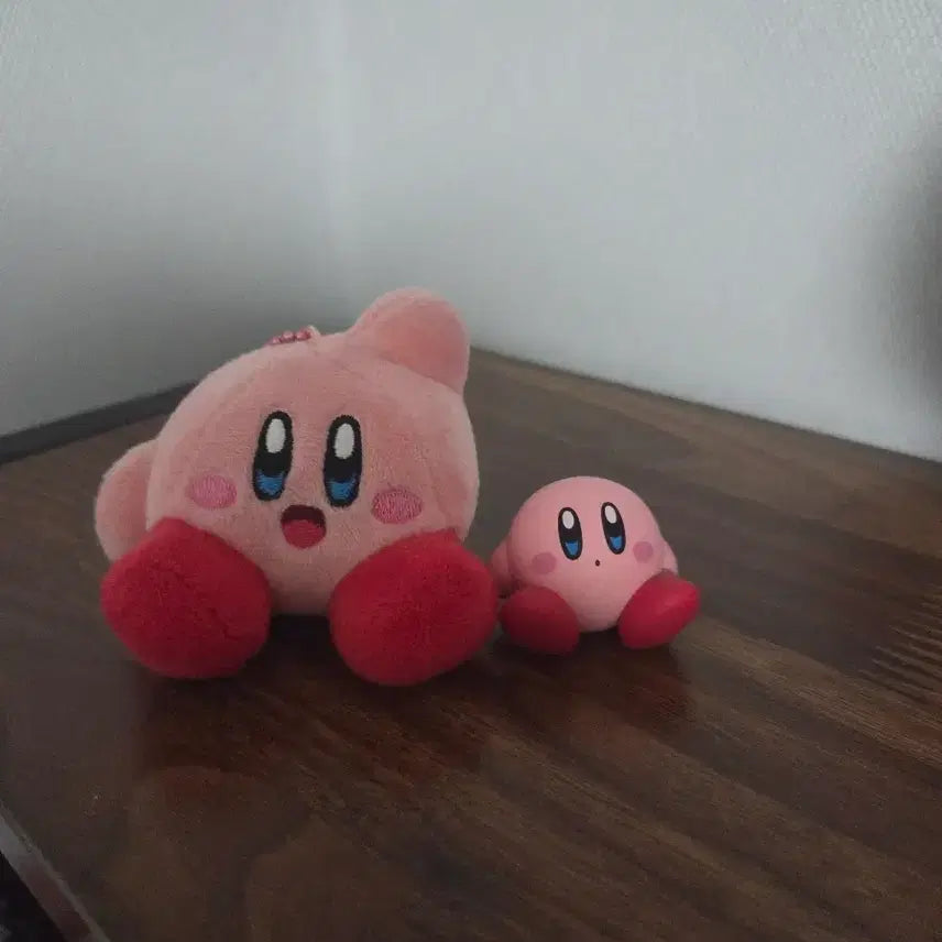 [BUNJANG] Kirby Mini Figure Keychain Set (2 Types) / 커비 키링. 미니 피규어 2종