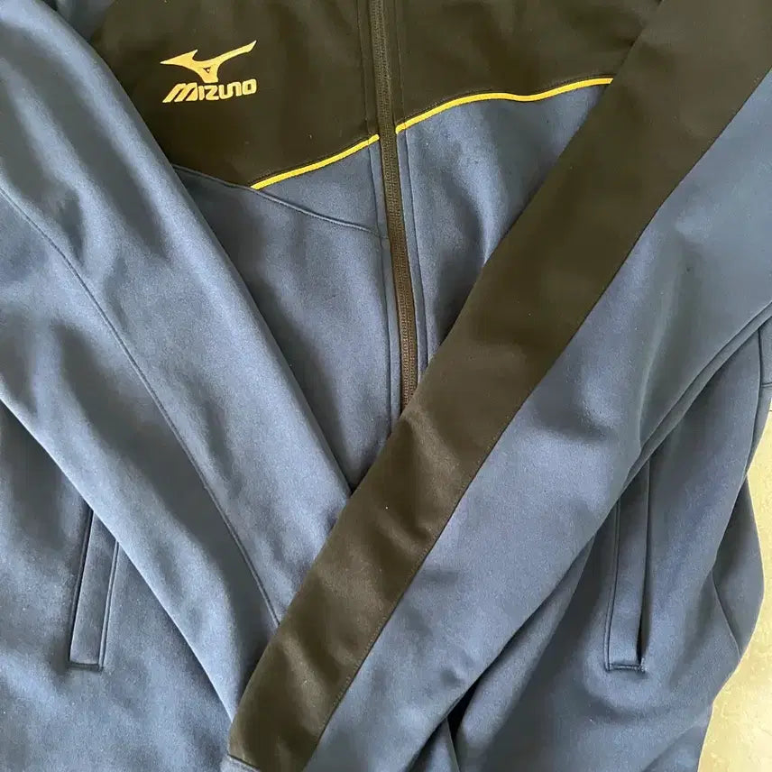 [BUNJANG] Mizuno Blue Black Jacket / 미즈노 블루 블랙 자켓