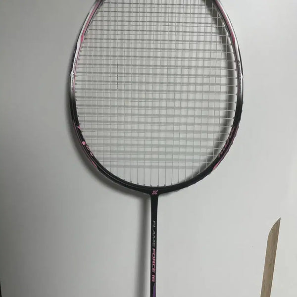[BUNJANG] Clint Flame Force 16 5U Badminton Racket / (원가32)클린트 Flame Force 16 5U 배드민턴 라켓