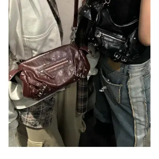 [BUNJANG] Dainnit Stud Pocket Bag Burgundy / 다이닛 스터드 포켓백 버건디