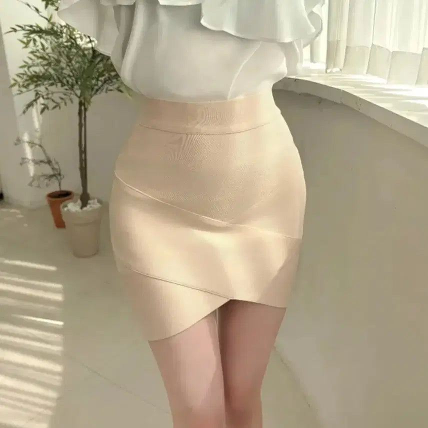 [BUNJANG] Mini Tulip Skirt / 미니 튤립 스커트
