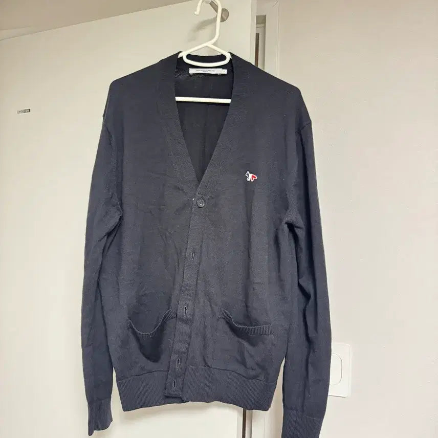 [BUNJANG] Maison Kitsuné Navy Fox Patch Cardigan / 메종키츠네 가디건 네이비 라지사이즈