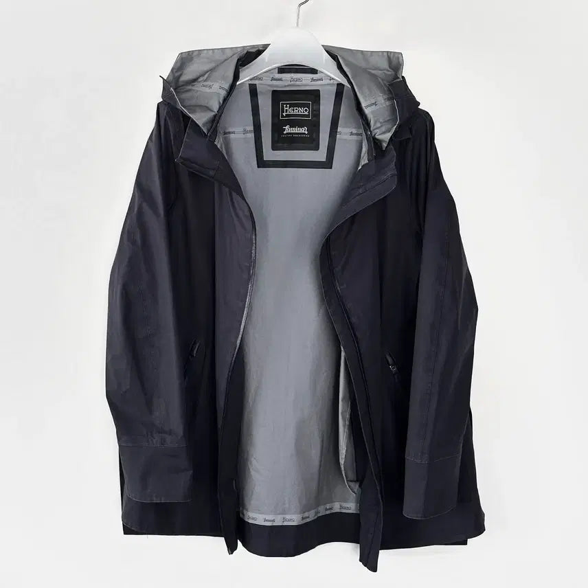 [BUNJANG] HERNO Laminar Hooded Jacket / 에르노 라미나르 바람막이 자켓