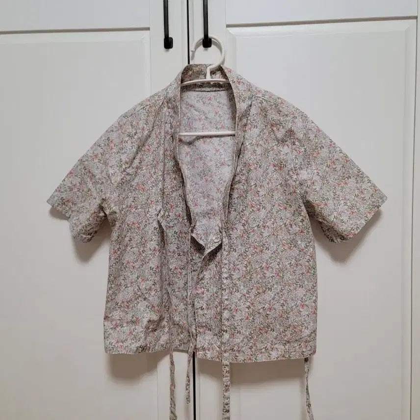 [BUNJANG] Floral Pattern Hanbok Jeogori (Slightly Longer Length) / 꽃무늬3 생활한복 저고리 (살짝 기장 길어요)